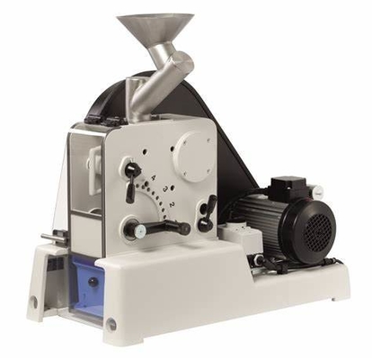 100×125mm 600kg/H Konik Kırma Makinası Iso 9001