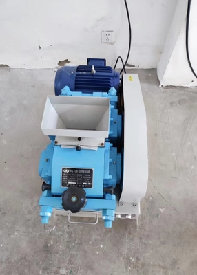 Küçük 1500kg/H Çift Silindirli Kırıcı Yüksek Enerji Kullanımı